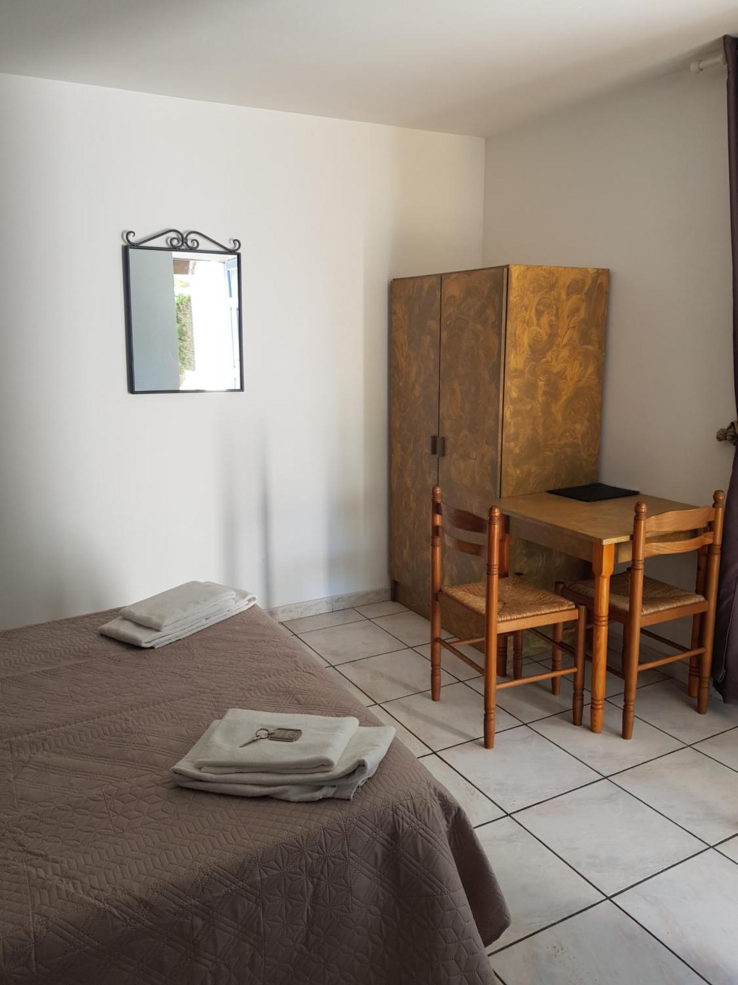 Le Mas De Mon Pere Saintes-Maries-de-la-Mer Room photo